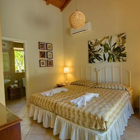 Skala Sleeps 4 Pool Air Con Wifi 빌라 *